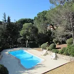 8 Pers, Climatisee, Piscine Chauffee, Un Havre De Paix Sous Les Pins Parasols