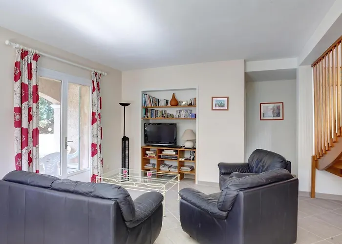 Villa 8 Pers, Climatisee, Piscine Chauffee, Un Havre De Paix Sous Les Pins Parasols