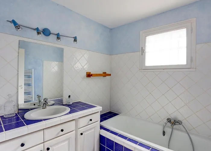 8 Pers, Climatisee, Piscine Chauffee, Un Havre De Paix Sous Les Pins Parasols * Roquebrune-sur-Argens