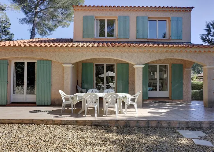 Villa 8 Pers, Climatisee, Piscine Chauffee, Un Havre De Paix Sous Les Pins Parasols Roquebrune-sur-Argens