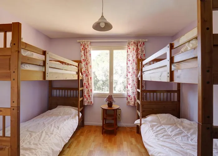 8 Pers, Climatisee, Piscine Chauffee, Un Havre De Paix Sous Les Pins Parasols *